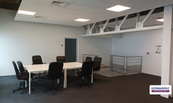 location Bureaux 180.00 m²