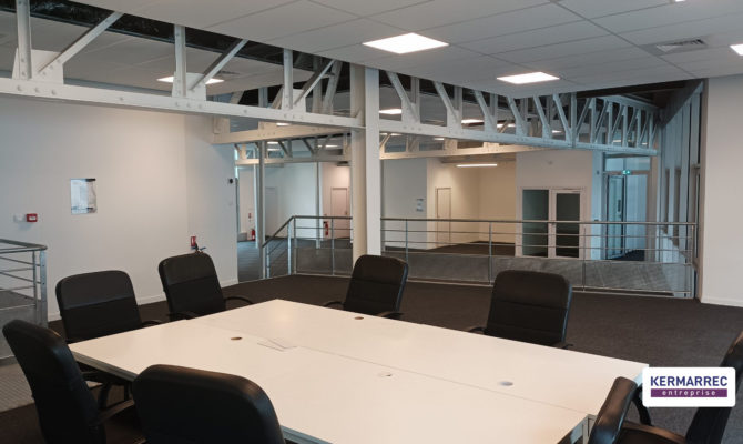 location Bureaux 180.00 m²
