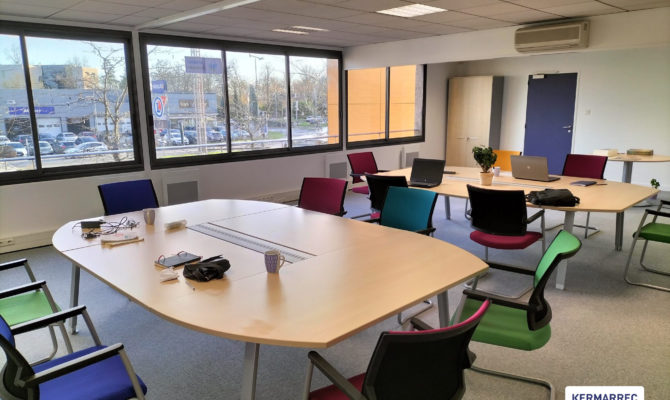 location Bureaux 272.00 m²