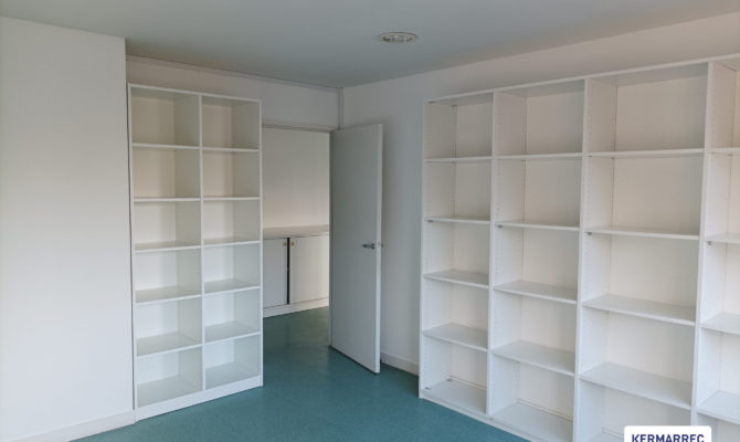 location Bureaux 272.00 m²