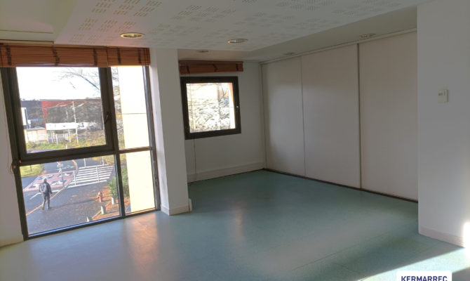 location Bureaux 272.00 m²