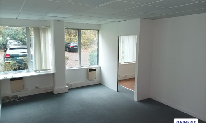 location Bureaux 133.00 m²