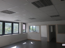 location Bureaux 62.54 m² Rennes 35