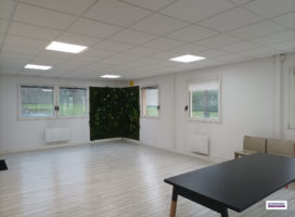 location Bureaux 98.00 m² Couëron 44