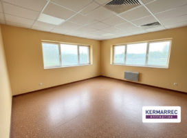 achat Bureaux 104.00 m² Séné 56