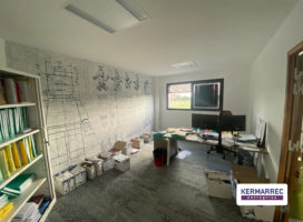 location Bureaux 650.00&nbsp;m² La Mézière 35