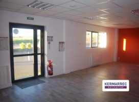 location Local d'activité 145.00&nbsp;m² Vezin-le-Coquet 35