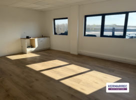 location Bureaux 90.00&nbsp;m² Séné 56