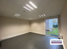 achat Bureaux 166.00 m² Le Rheu 35