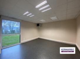 achat Bureaux 166.00 m² Le Rheu 35
