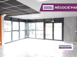 location Local d'activité 590.00&nbsp;m² La Mézière 35