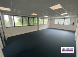 location Bureaux 131.00 m² Bruz 35