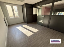 location Bureaux 138.00 m² Vannes 56