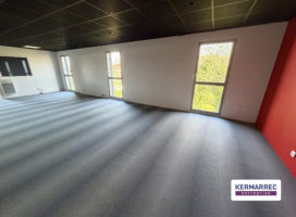 location Bureaux 68.00 m² Auray 56