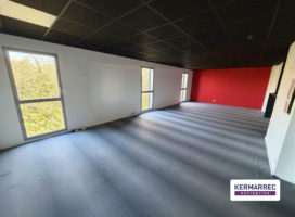 location Bureaux 68.00 m² Auray 56