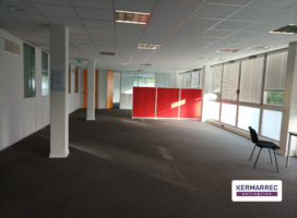 location Bureaux 404.00 m² La Chapelle-sur-Erdre 44