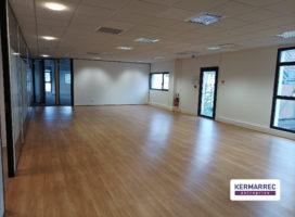 location Bureaux 563.00 m² Nantes 44