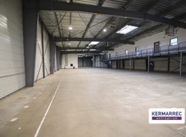 location Local d'activité 7340.00 m² Domloup 35