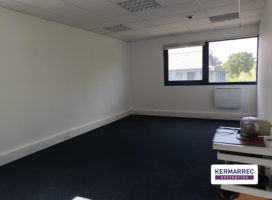 location Bureaux 147.00 m² Saint-Grégoire 35