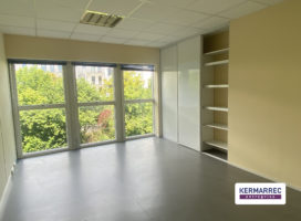 location Bureaux 233.00 m² Rennes 35