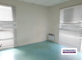 location Local d'activité 240.00 m² Saint-Aubin-du-Cormier 35
