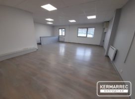 location Bureaux 250.00&nbsp;m² Pacé 35