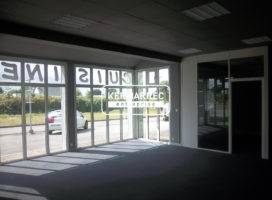 location Local d'activité 190.00 m² Melesse 35