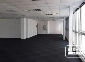location Bureaux 113.00 m² Saint-Herblain 44