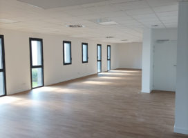 location Bureaux 305.00 m² Haute-Goulaine 44