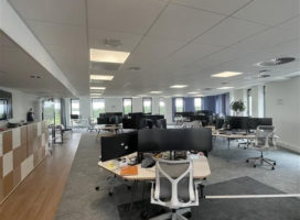 location Bureaux 460.00 m² Cesson-Sévigné 35