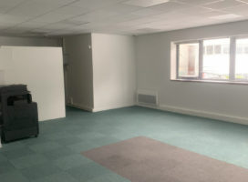 location Bureaux 93.00 m² Carquefou 44