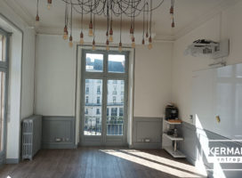 location Bureaux 144.00 m² Nantes 44