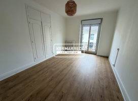 location Bureaux 136.00 m² Vannes 56