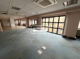 location Bureaux 500.00 m² Vannes 56