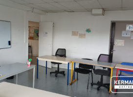 location Bureaux 130.00&nbsp;m² Rezé 44