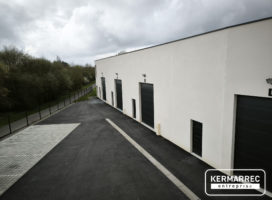location Local d'activité 377.00&nbsp;m² Noyal-Châtillon-sur-Seiche 35