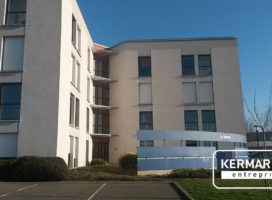 achat Bureaux 166.00 m² Le Rheu 35