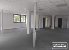 achat Bureaux 192.30 m² Chartres-de-Bretagne 35