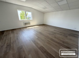 location Bureaux 60.00 m² Séné 56