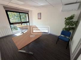 location Bureaux 150.00 m² Vannes 56