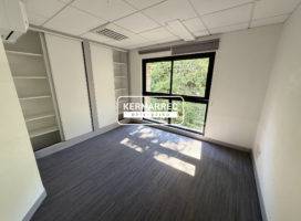 location Bureaux 150.00 m² Vannes 56