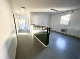 location Bureaux 207.39 m² Vannes 56