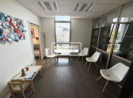 achat Bureaux 43.00&nbsp;m² Vannes 56