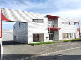 location Local d'activité 479.00 m² Montgermont 35